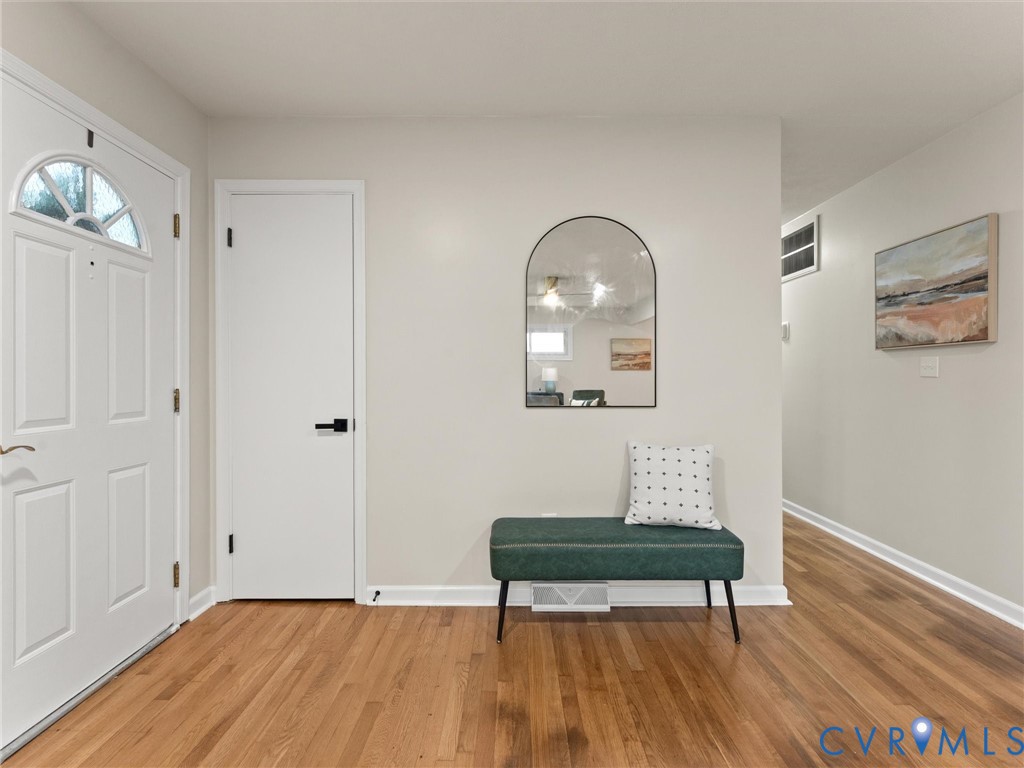 3109 Holly Ave