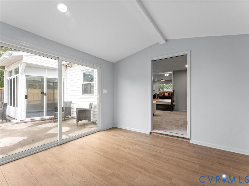 3109 Holly Ave