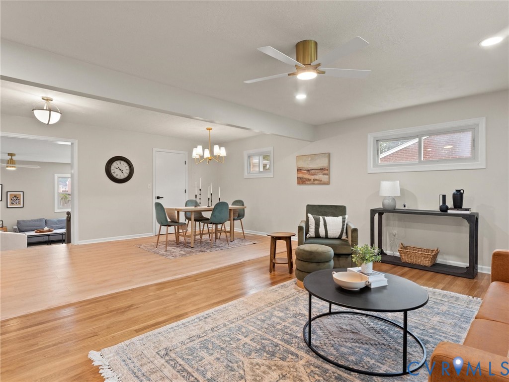 3109 Holly Ave