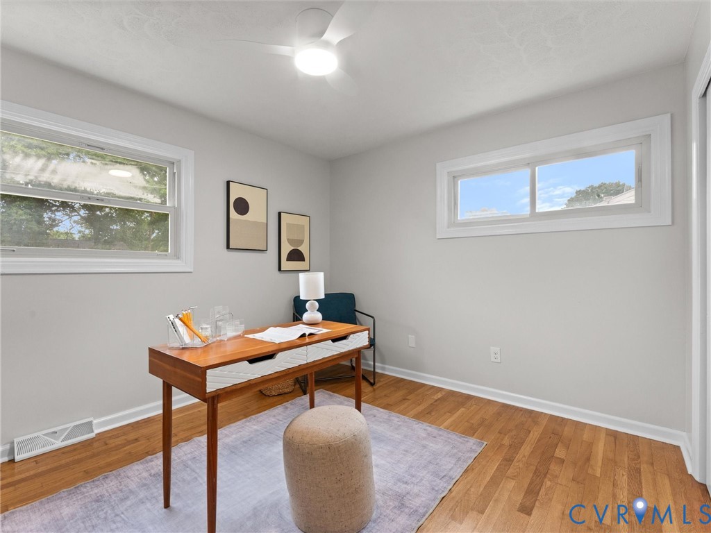 3109 Holly Ave