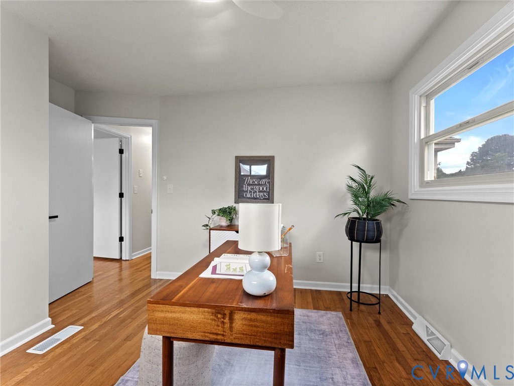 3109 Holly Ave