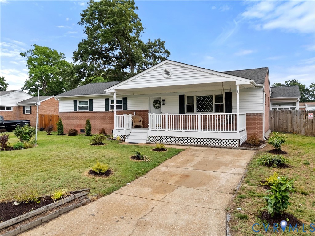 3109 Holly Ave
