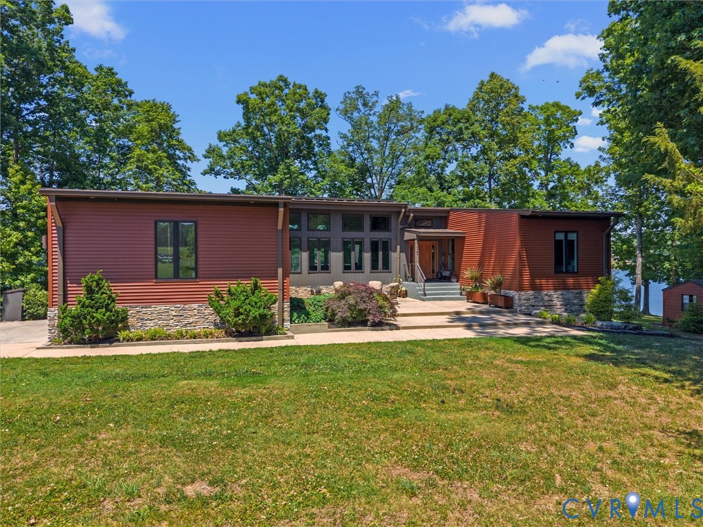 3601 Leonards Ln