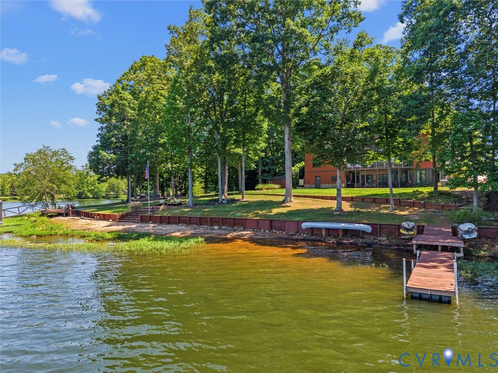 3601 Leonards Ln