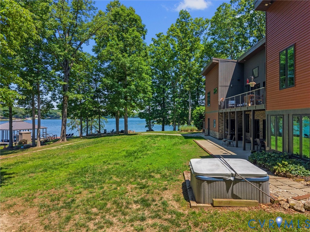 3601 Leonards Ln