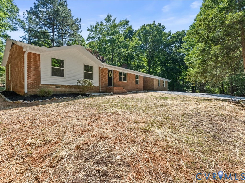 2725 Daphne Ln