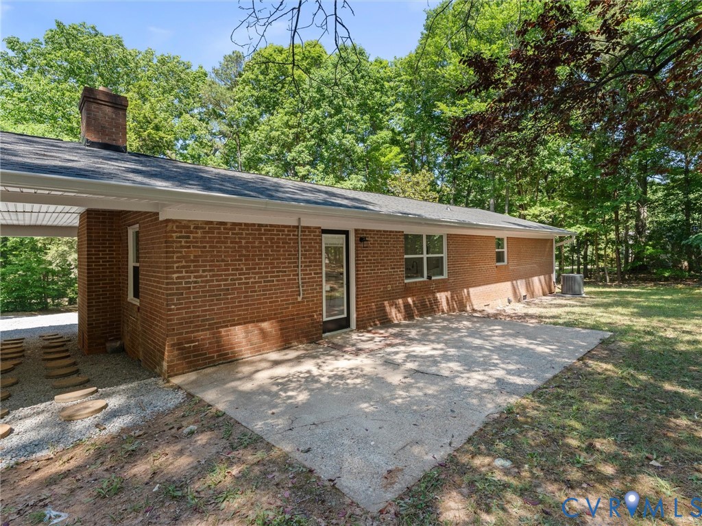 2725 Daphne Ln