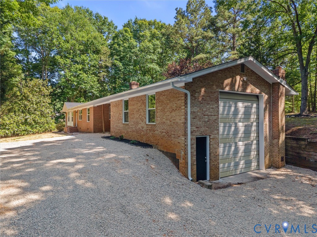 2725 Daphne Ln