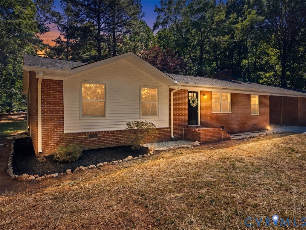 2725 Daphne Ln