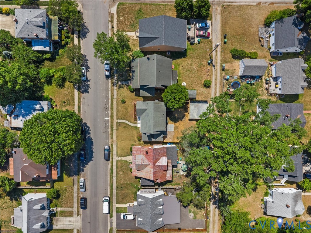 312 Suffolk Ave