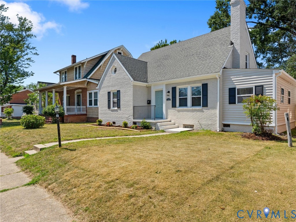 312 Suffolk Ave