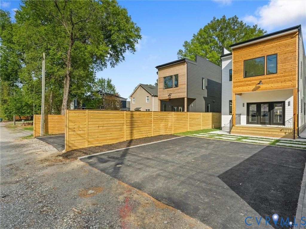 2200 3rd Ave