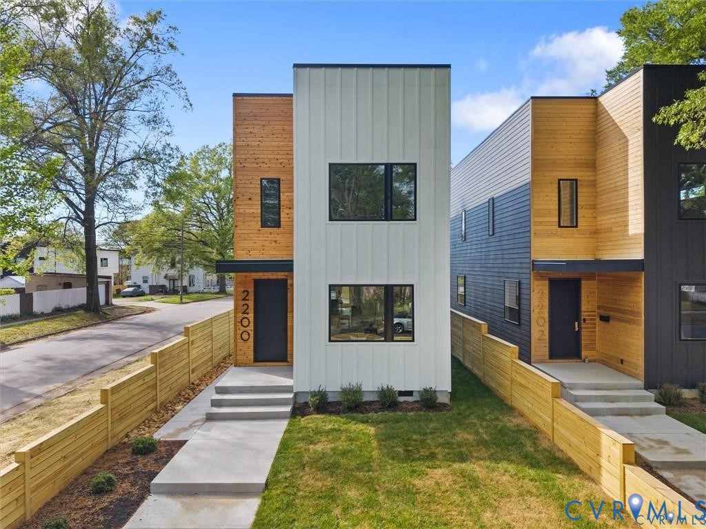 2200 3rd Ave