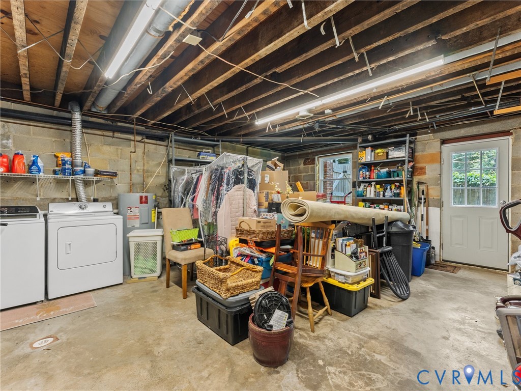 2235 Lakeview Dr