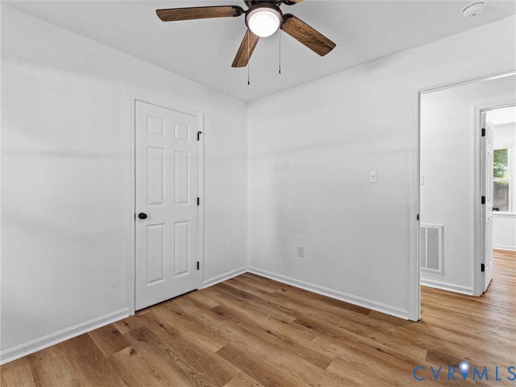 21304 Hampton Ave