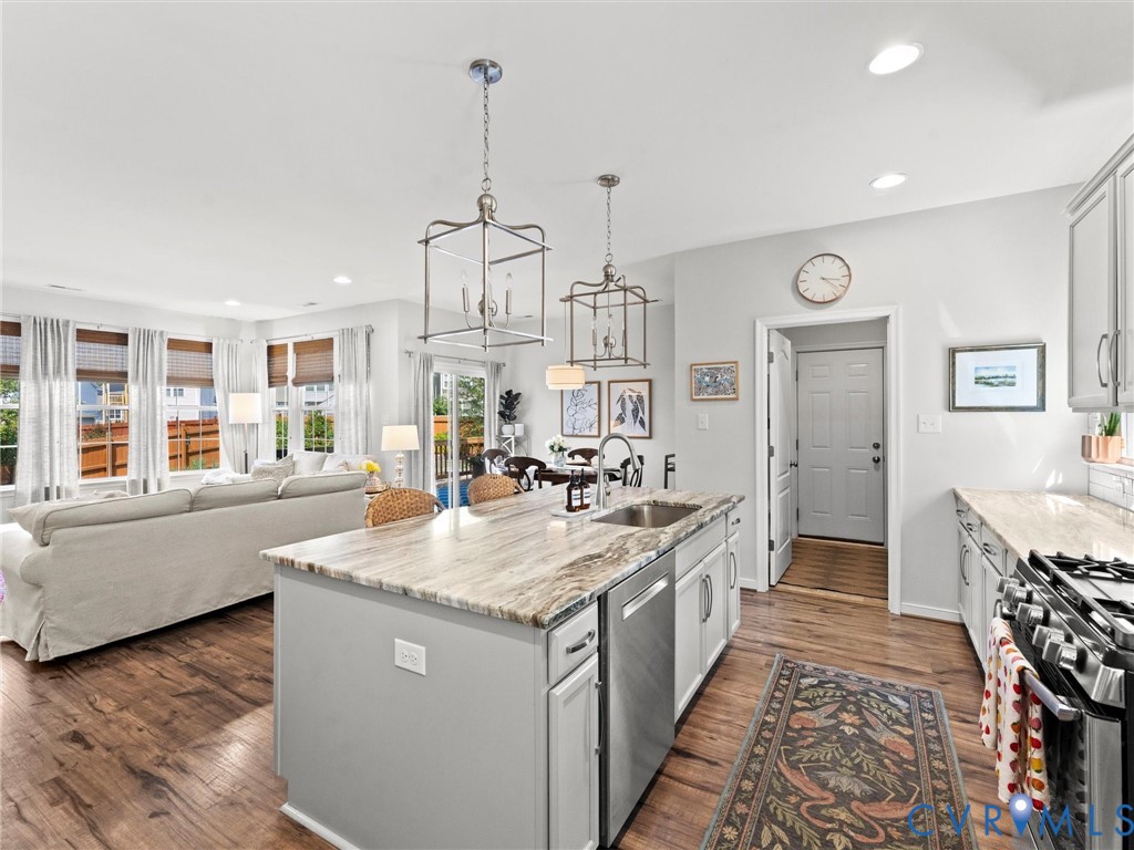 5661 Rohan Pl