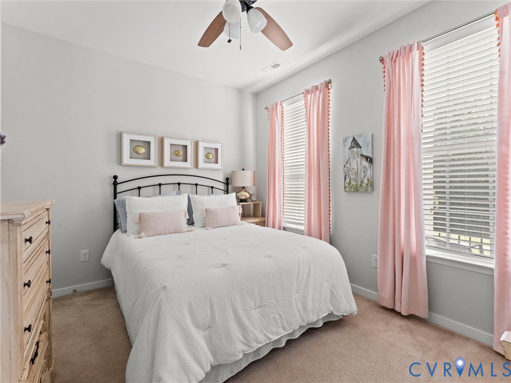 5661 Rohan Pl