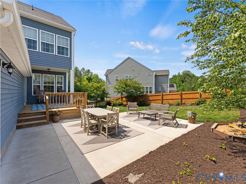 5661 Rohan Pl