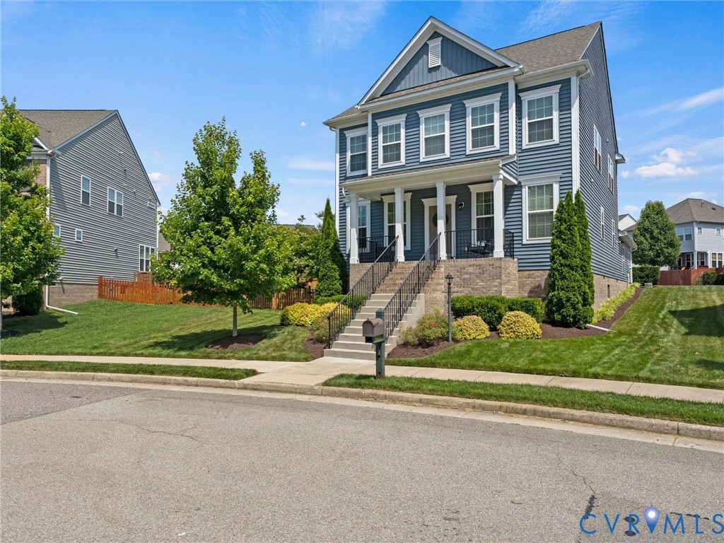 5661 Rohan Pl