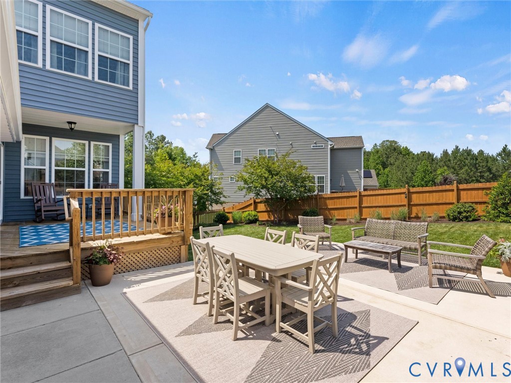 5661 Rohan Pl
