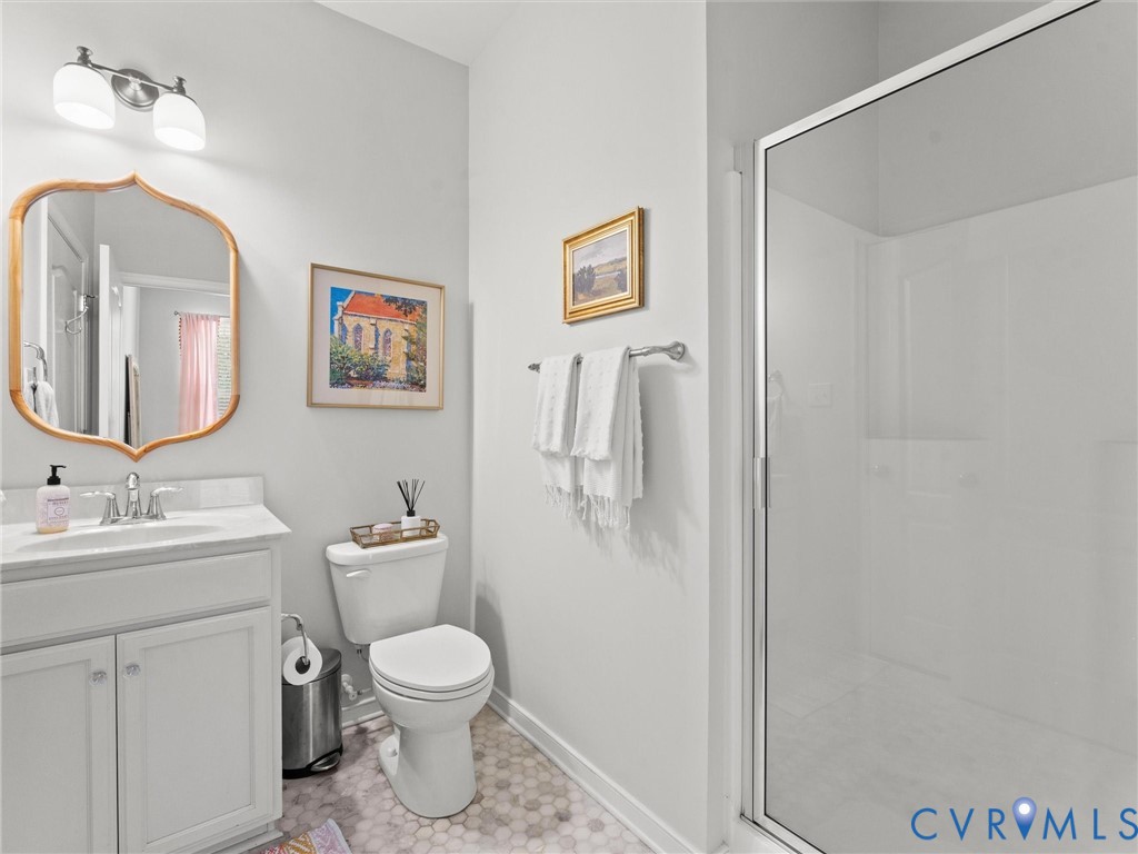 5661 Rohan Pl