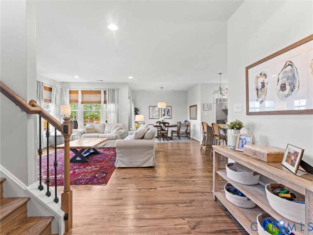 5661 Rohan Pl