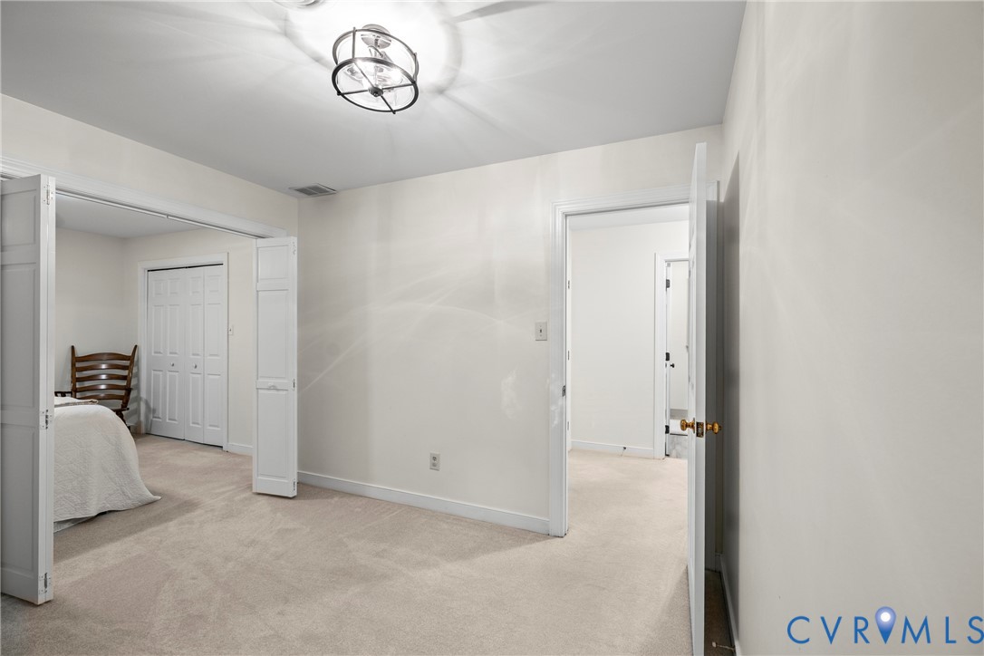 3320 John Tree Hill Rd