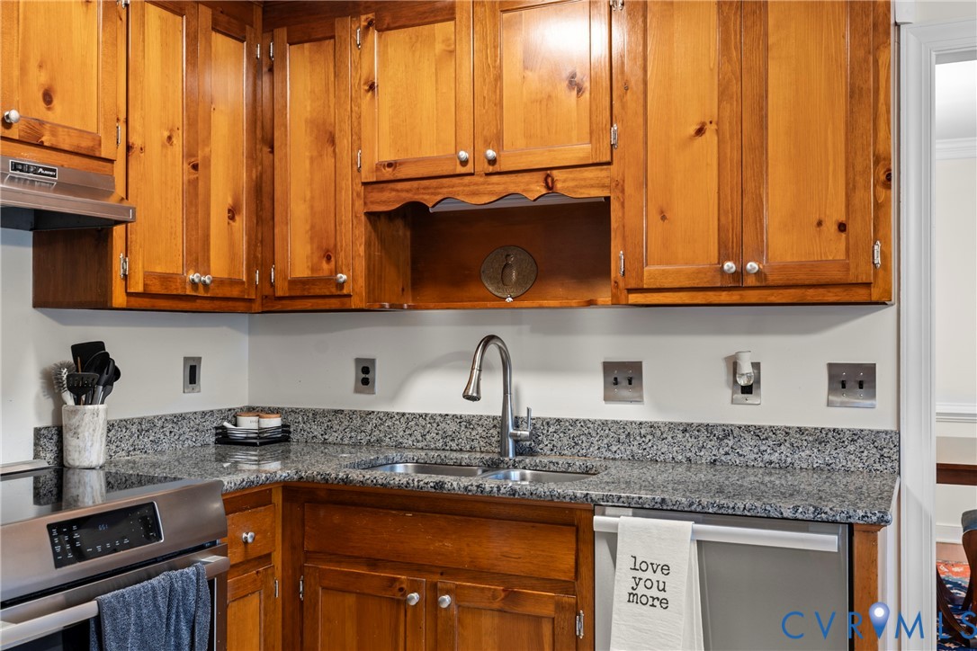 3320 John Tree Hill Rd