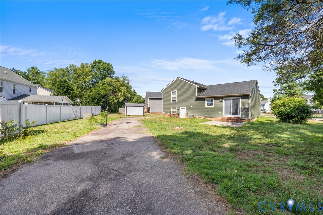 9239 Tweed Pl