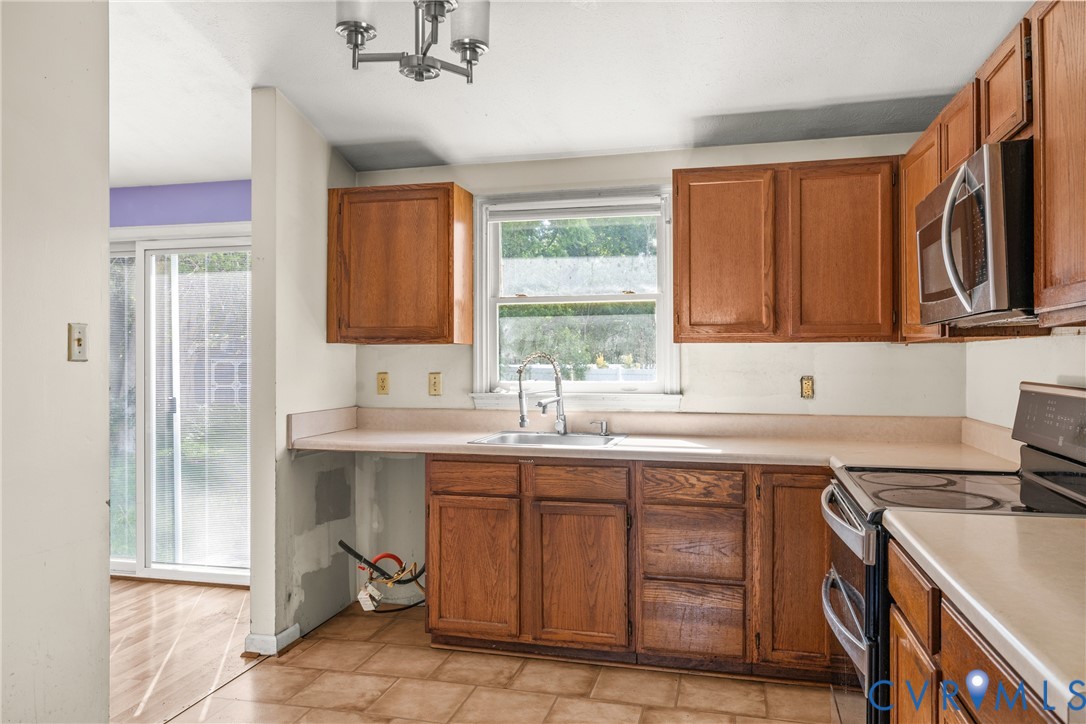 9239 Tweed Pl