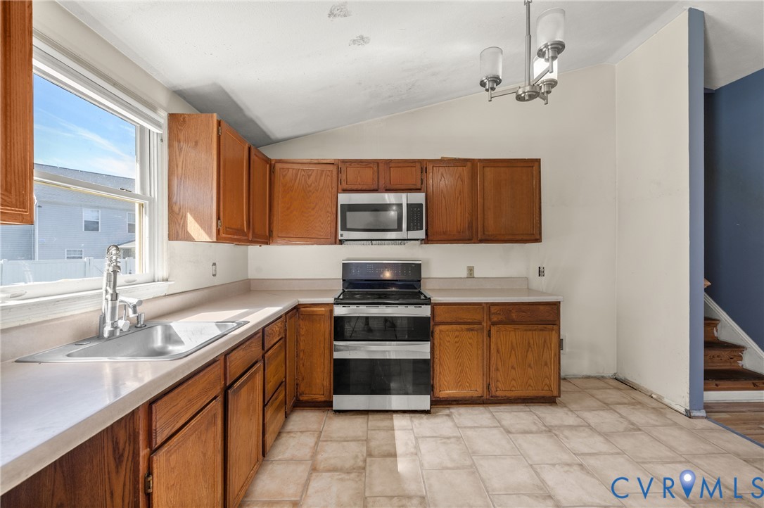 9239 Tweed Pl