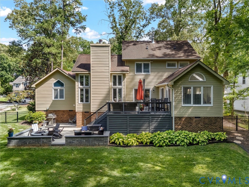 6310 Walnut Bend Ter
