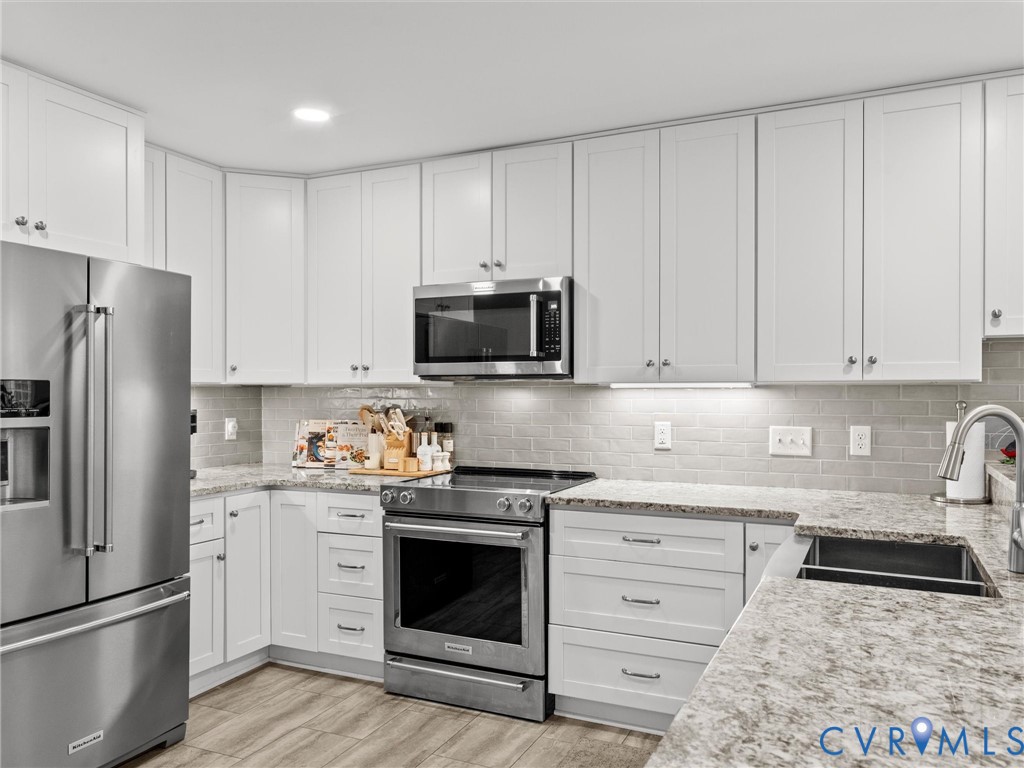 6310 Walnut Bend Ter