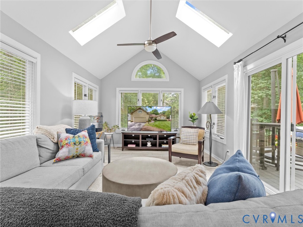 6310 Walnut Bend Ter