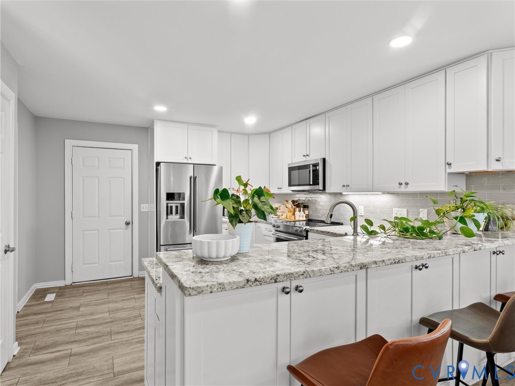 6310 Walnut Bend Ter