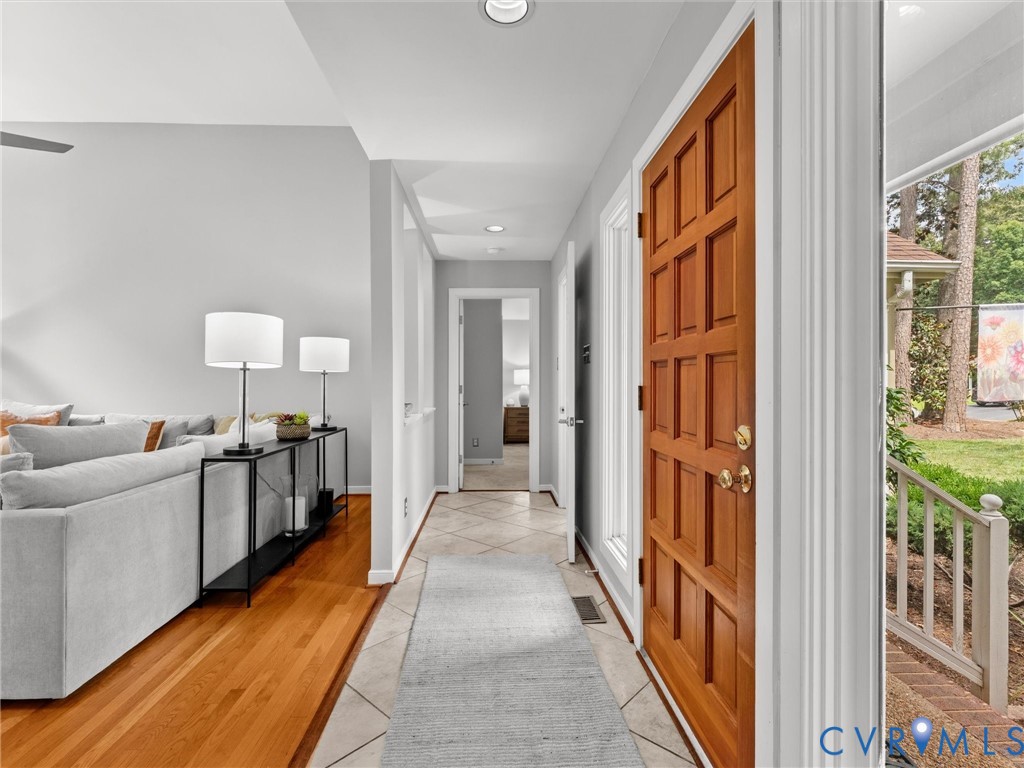 6310 Walnut Bend Ter