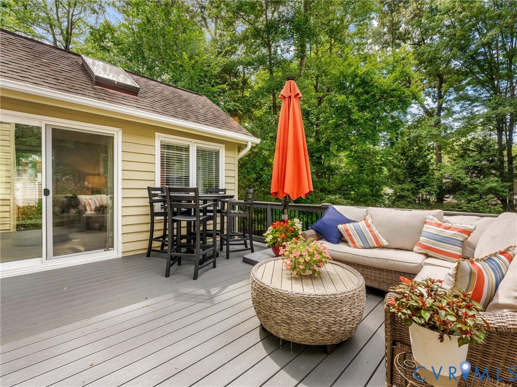 6310 Walnut Bend Ter