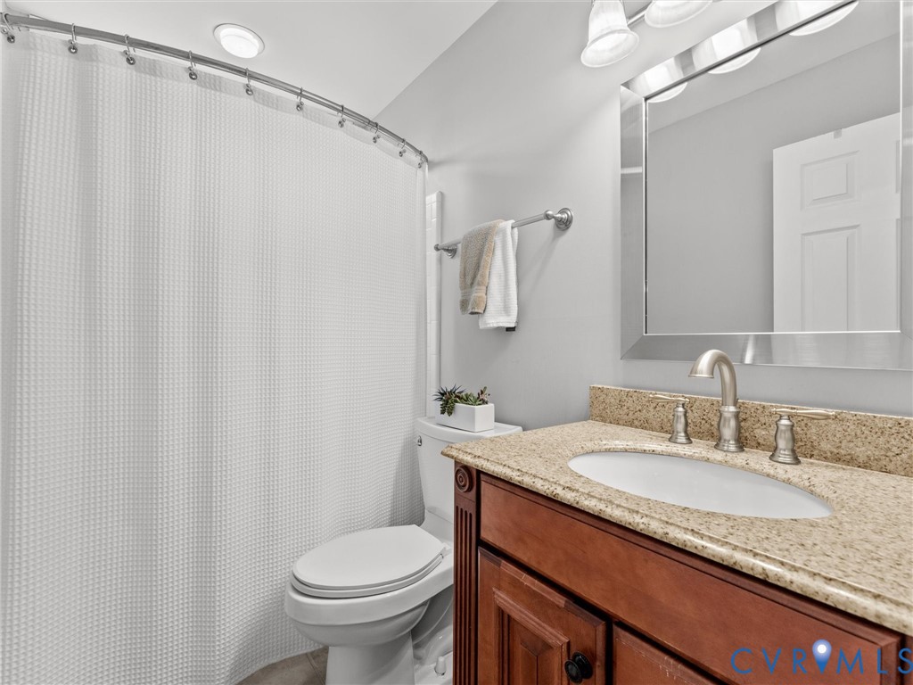 6310 Walnut Bend Ter