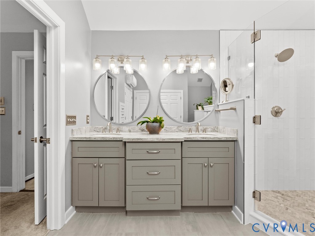 6310 Walnut Bend Ter