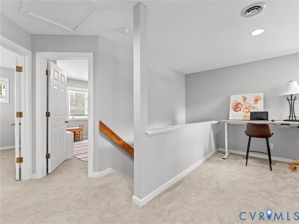 6310 Walnut Bend Ter