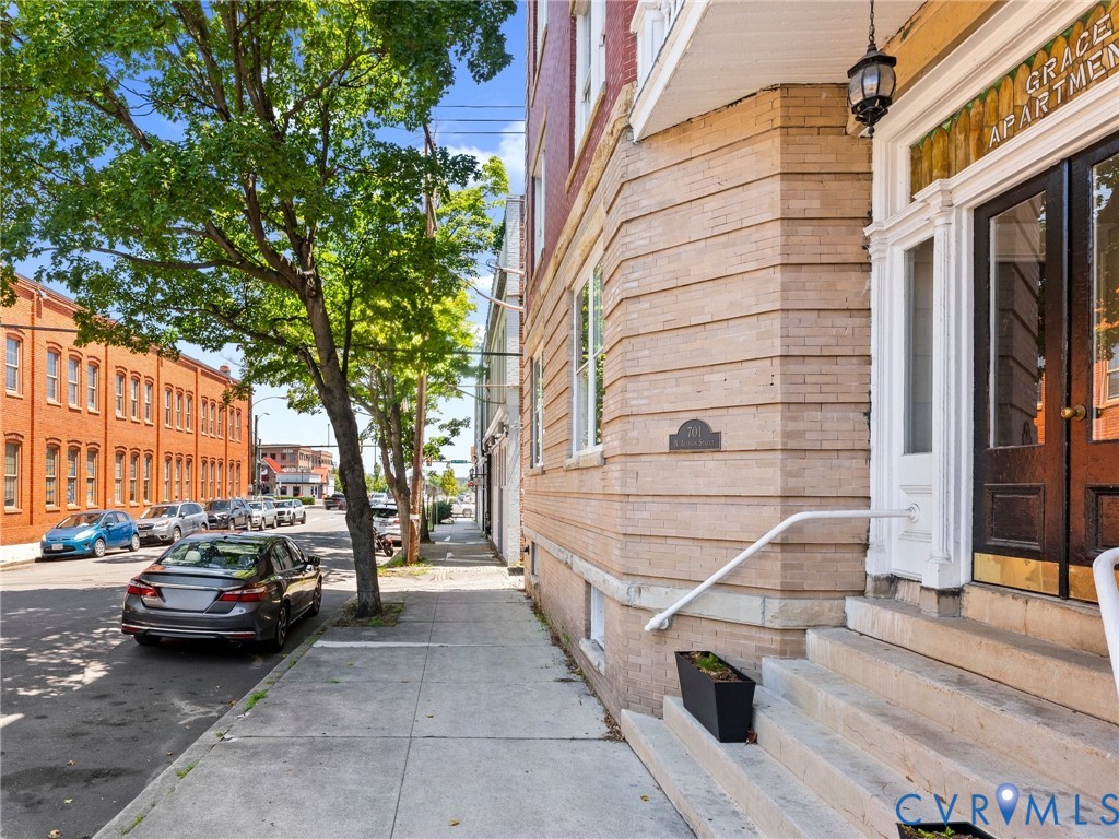 701 N Allison St Unit#U9