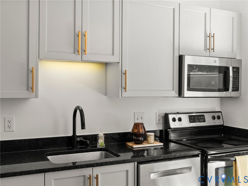 701 N Allison St Unit#U9