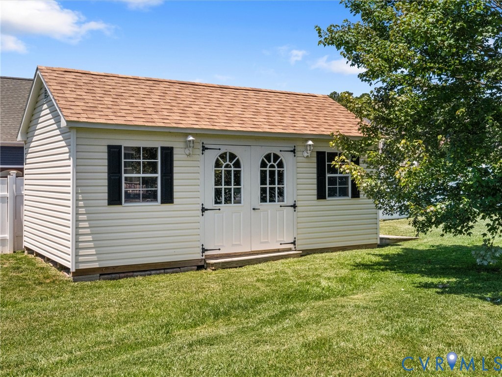 20001 Talon Point Dr