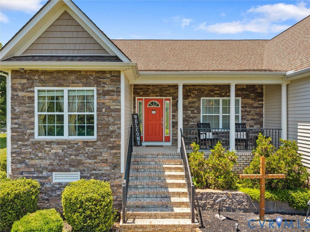 20001 Talon Point Dr