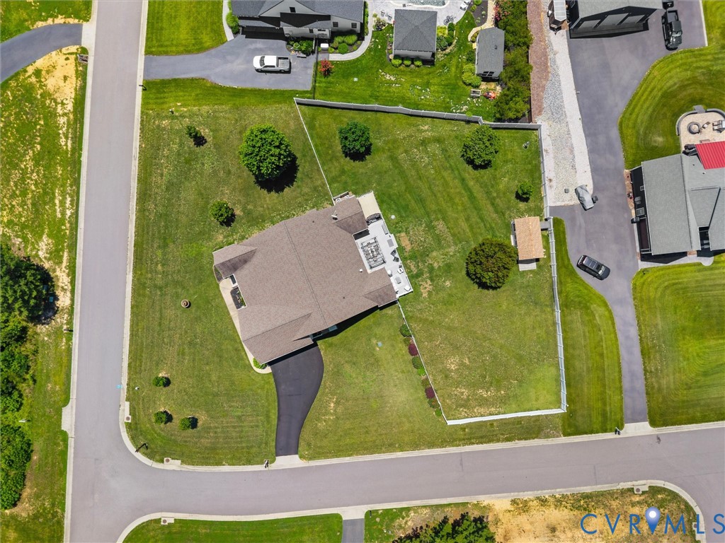 20001 Talon Point Dr