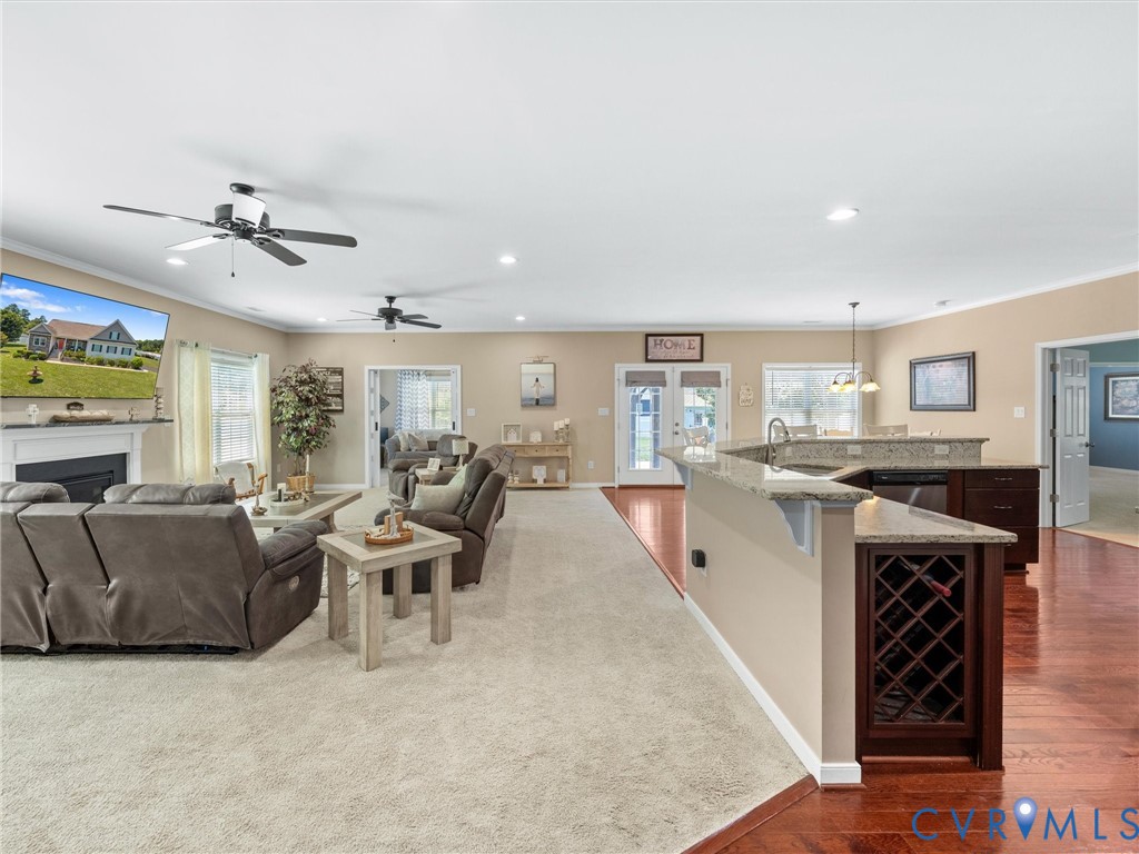 20001 Talon Point Dr