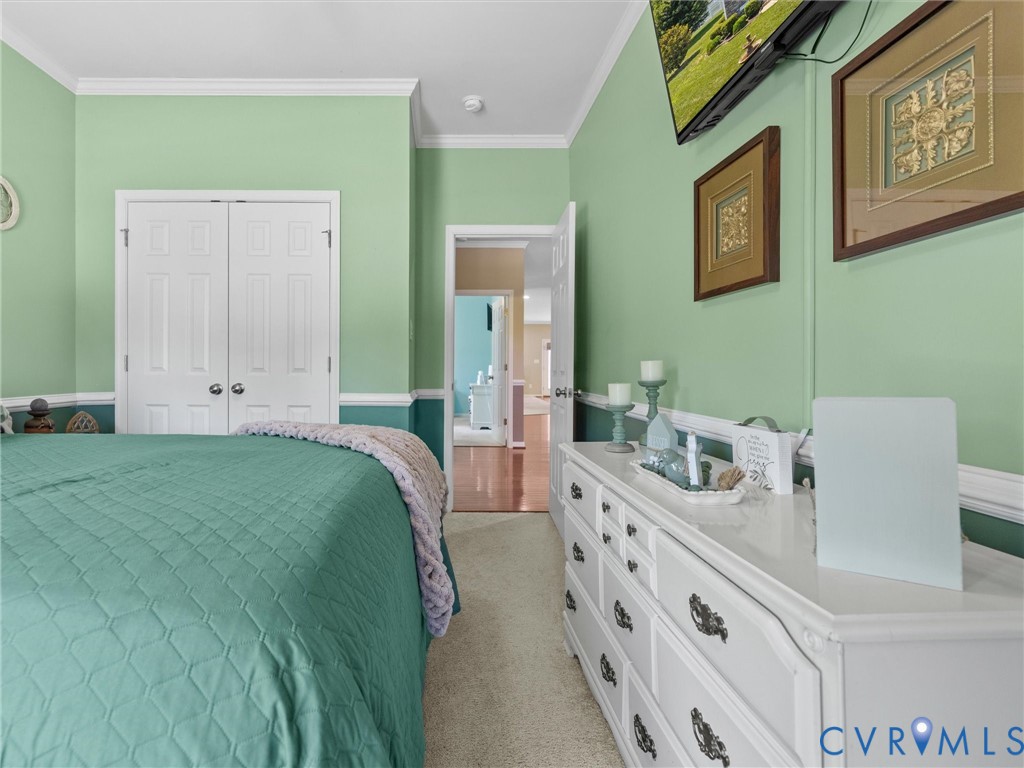 20001 Talon Point Dr