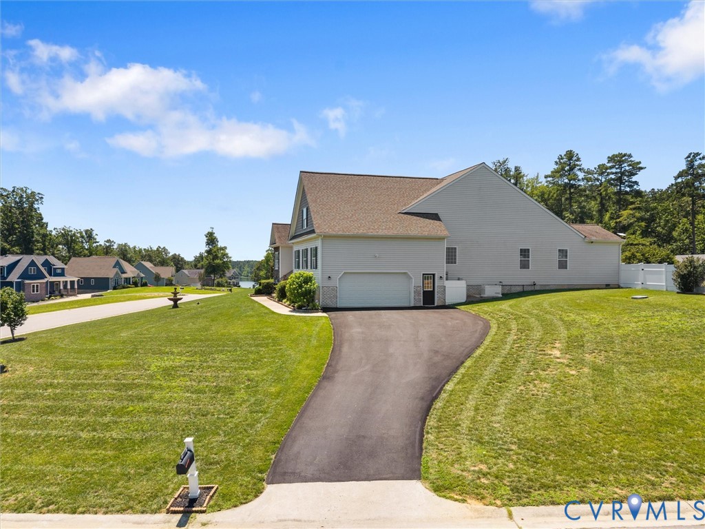 20001 Talon Point Dr
