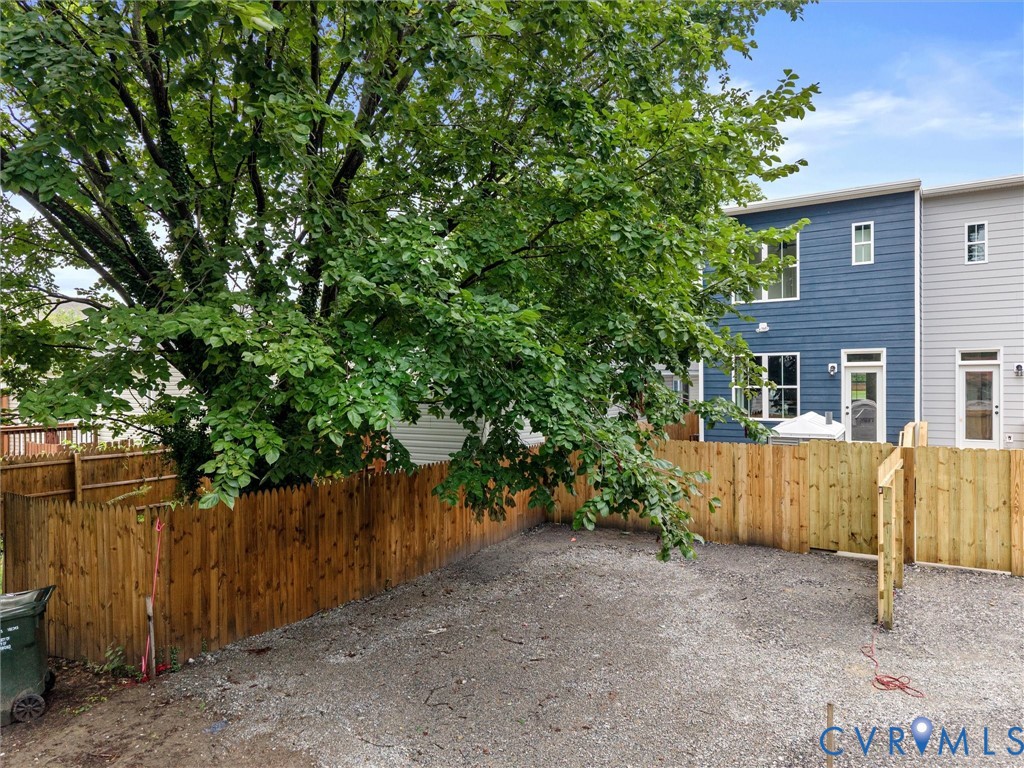 2006 Newbourne St
