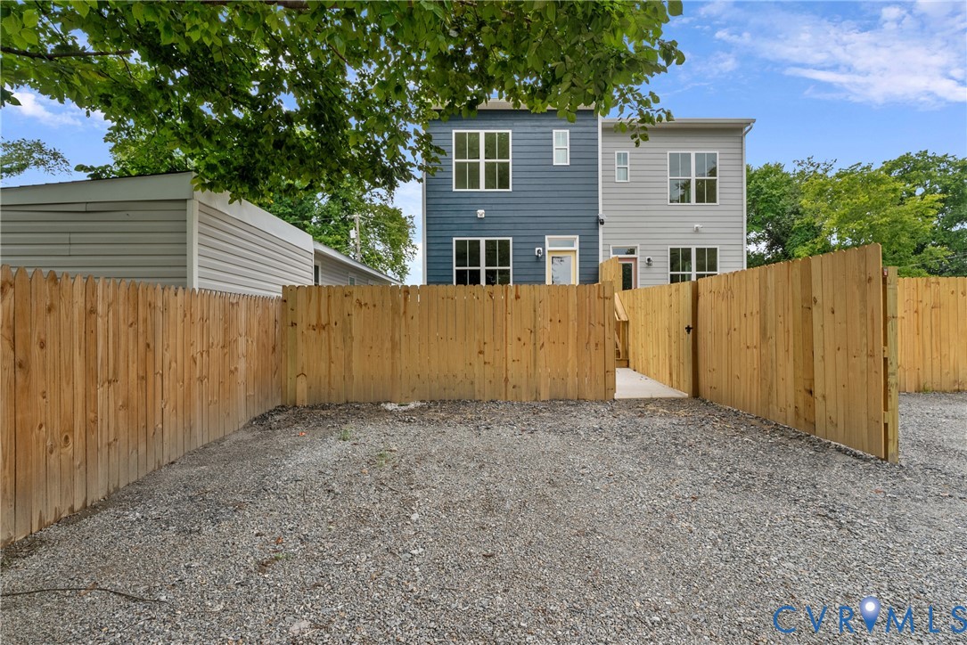 2006 Newbourne St